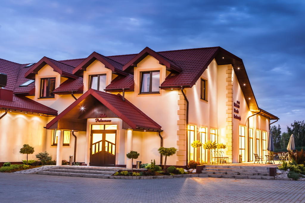 Hotel Arkada Rawa Mazowiecka Exterior photo